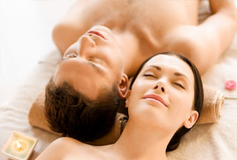 Spécial saint valentin: 2 séances de massage relaxant (40 min) + 2 séances de jacuzzi + 2 nettoyage de peau à 75 dt au lieu de 289 dt au centre Majestic (Centre ville)
