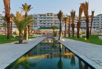 Archivé: Une nuit à deux à l’hôtel Iberostar Royal El Mansour 5* à Mahdia en chambre double en all inclusive à 554 DT ( soit 277 DT/personne) au lieu de 692 DT
