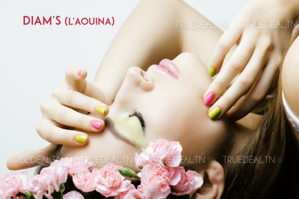 Archivé: Coloration + Coupe + Brushing + Epilation visage, sourcils, jambes complètes, bras complètes, aisselles, maillot intégrale + Soin des mains + Pose vernis