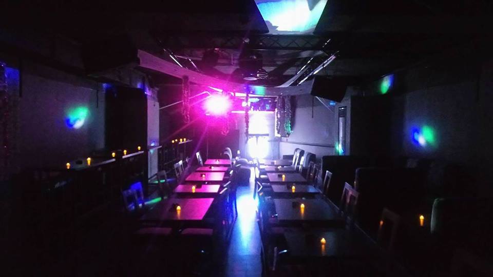 Archivé: Bowling du lac: Location d’une salle disco avec Dj,serveur et boissons pour 50 personnes à 480dt au lieu de 600dt !