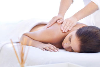 Massage relaxant (1h) + Enveloppement aux algues + Réflexologie plantaire + Massage crânien + Trigger point + Drainage lymphatique à 29 dt au lieu de 55 dt au centre de kinésithérapie (ARIANA)