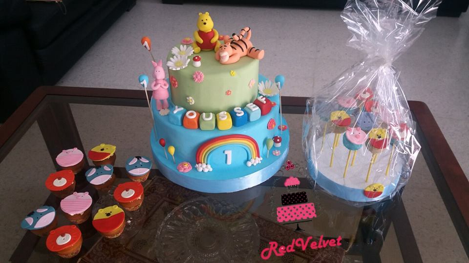 Offrez à votre enfant un gâteau d’anniversaire unique et personnalisé avec thème au choix à partir de 60dt chez Redvelvet